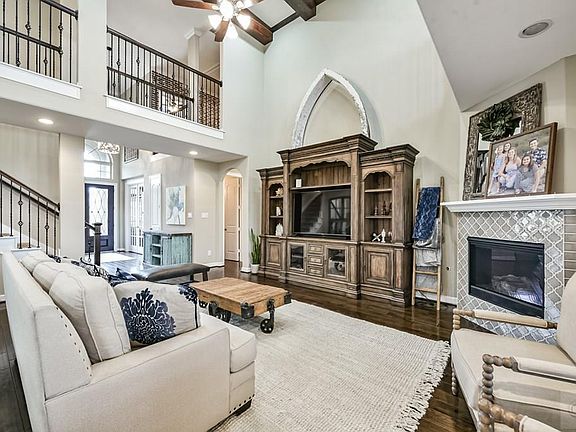 5th image of 4909 Isla Canela Ln