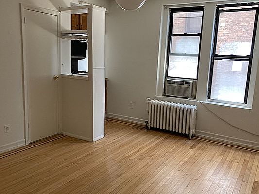 1st image of 300 8th Ave APT 2I