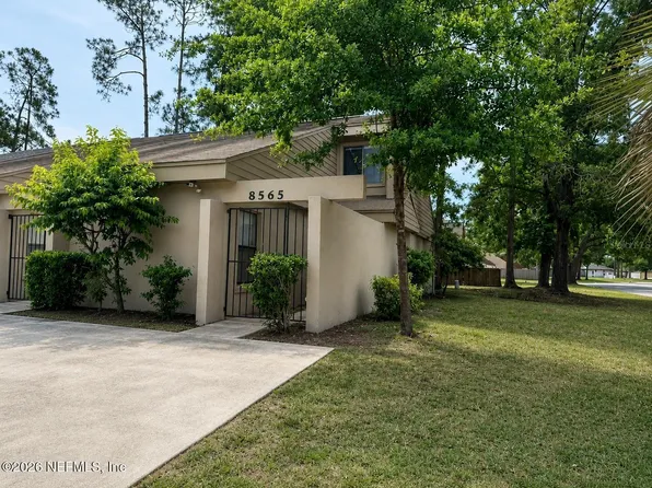 8565 WINDYPINE Lane, Jacksonville, FL 32244