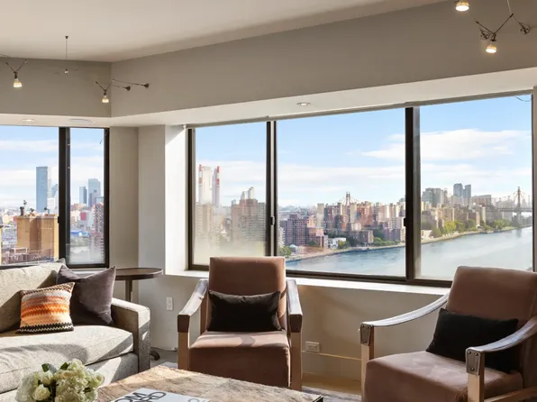 10 East End Avenue image 3 of 20