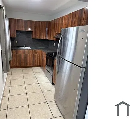 3 bed, 1200 sqft, $2,600 — Photo 2