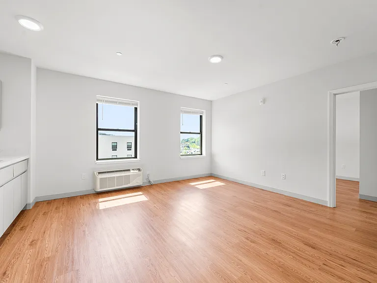 158 Main St — Photo 7