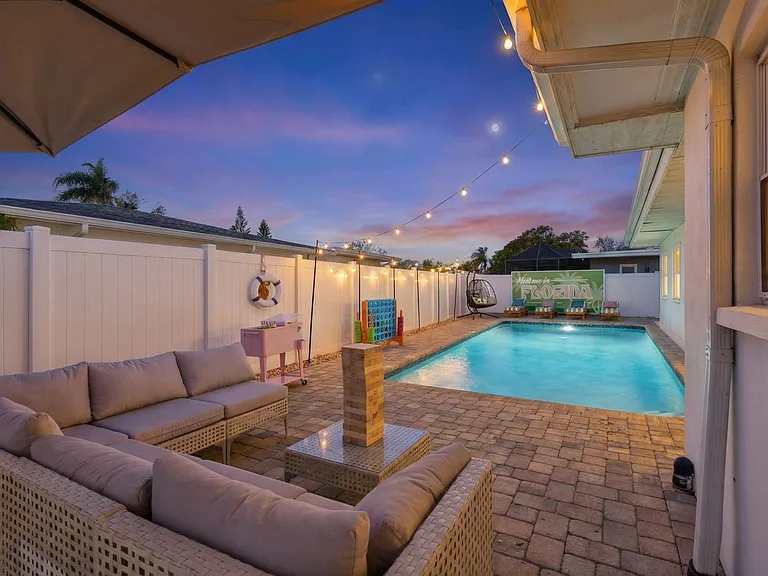 8402 Lava Pl — Photo 16