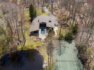 65 Breezy Hill Rd, Stamford, CT 06903