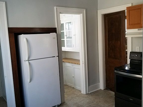 Refrigerator recessed 