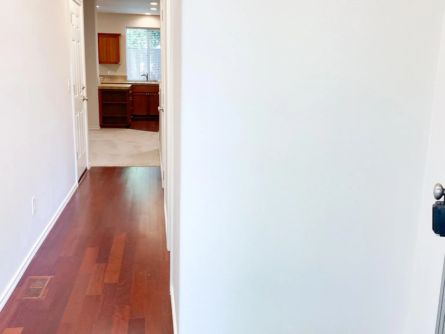 3 bed, 2.5 bath, 1464 sqft, $2,495 — Photo 3