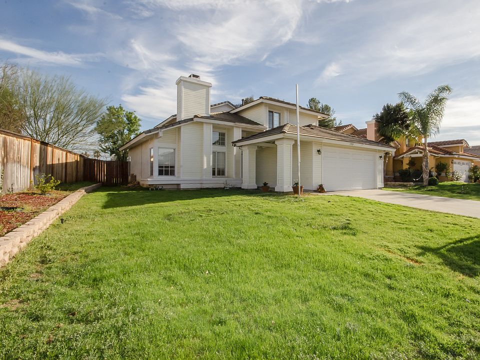 1st image of 39918 Pearl Dr