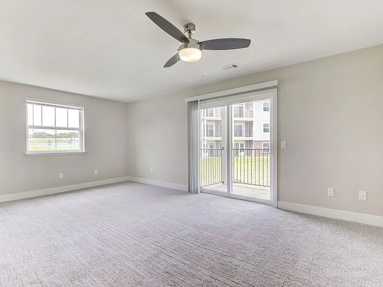 Eagle Ridge Apartment Homes — Photo 67