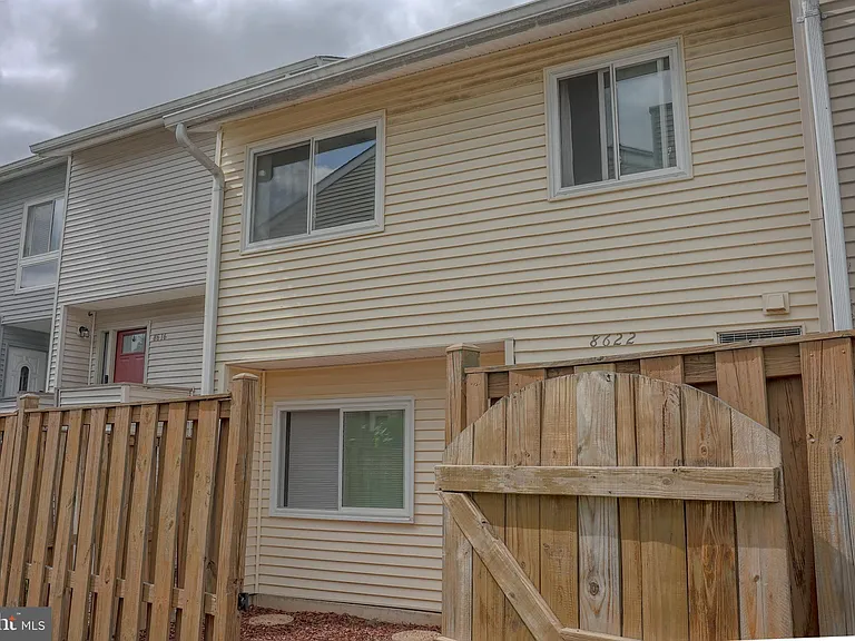 8622 Village Square Dr #8622 — Photo 1