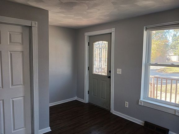 2nd image of 118 S 1st St