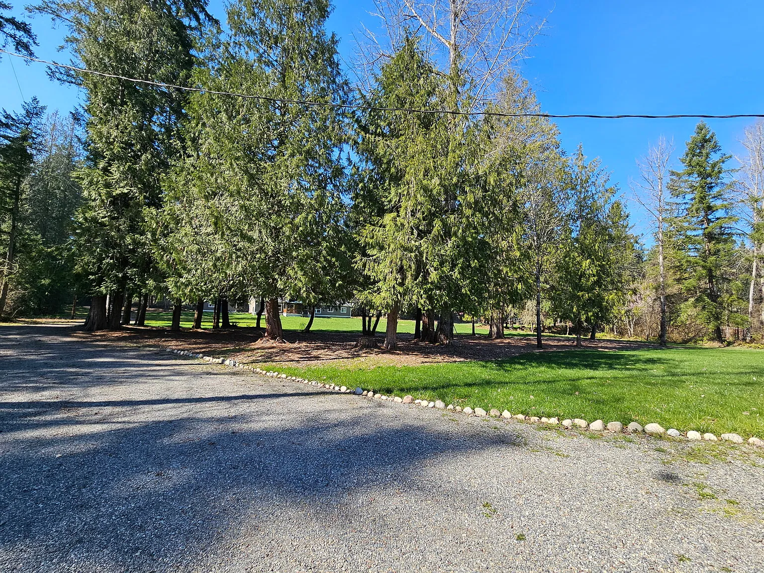 3 bed, 1044 sqft, $2,600 — Photo 3
