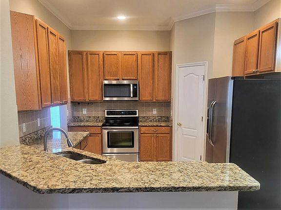 5th image of 16430 Bridgewalk Dr