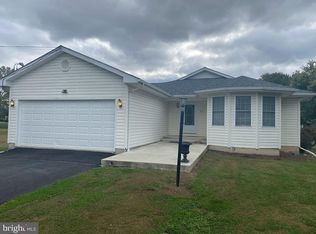 90 Pointer Way, Inwood, WV 25428