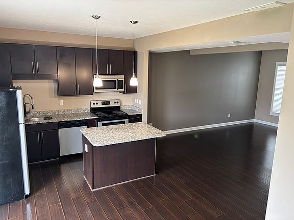 4th image of 6164 Brassie Ave #504