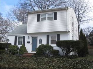 46 Newman St, Metuchen, NJ 08840