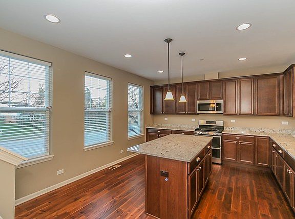 5th image of 122 Waterbury Cir Lot 105