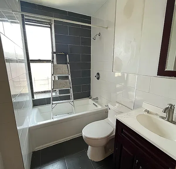 3801 Avenue L #3 — Photo 8