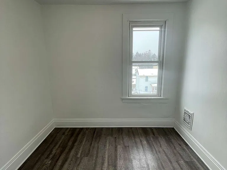 136 S Spring Ave #136 — Photo 23