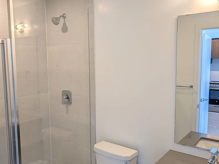 2088 James St #1007 — Photo 16