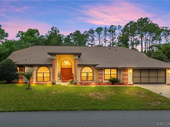 42 Pine Dr, Homosassa, FL 34446