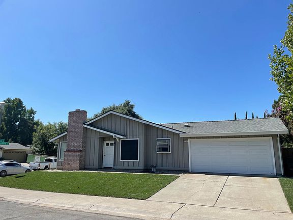 3rd image of 2853 Aquino Dr