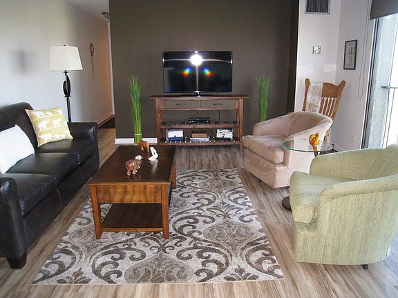 3rd image of 1800 7th St Unit 8B