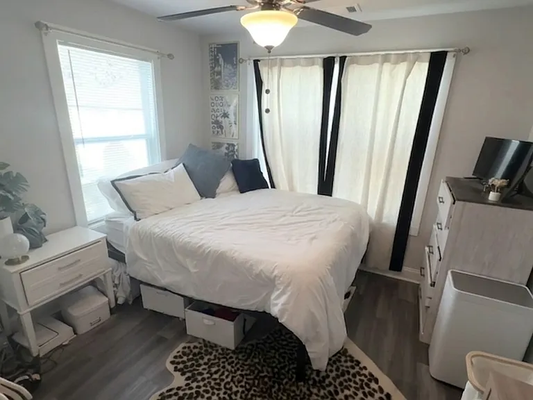 954 Martin Luther King Pkwy — Photo 7