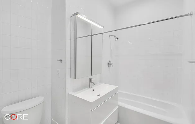 Rented by CORE | media 22