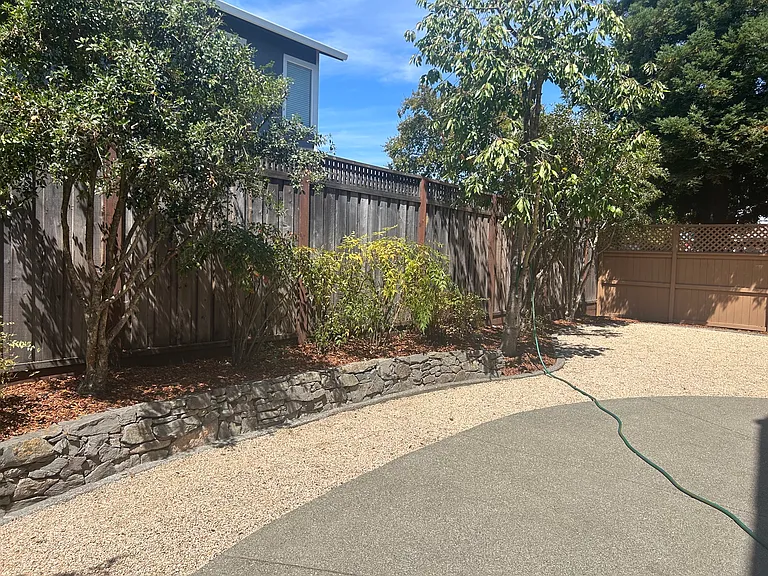 1202 Mateo Dr — Photo 13
