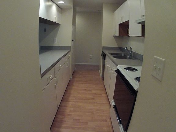5th image of 397 S Grant Ave APT C