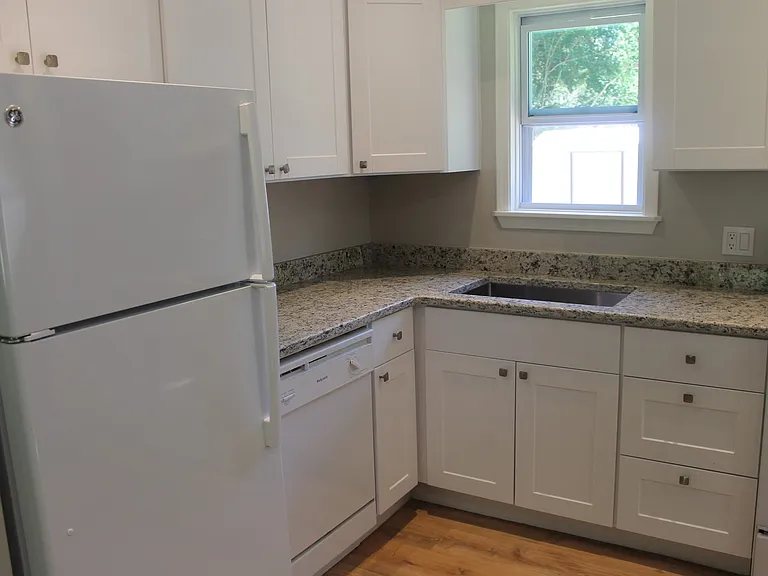 4 George B Ct — Photo 7