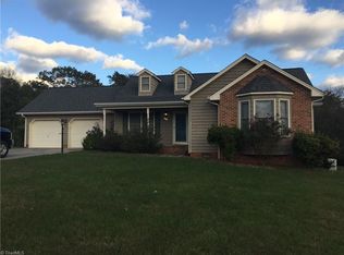 320 Lynchburg Rd, Pilot Mtn, NC 27041