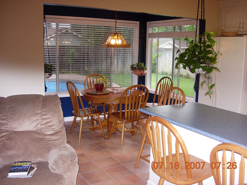 2nd image of 319 Woodside Cir