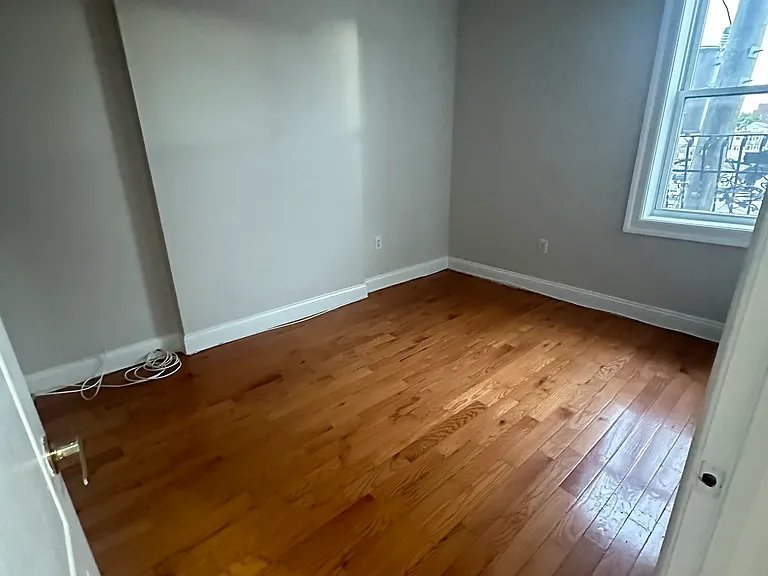 5902-04 Madison St #11C — Photo 3