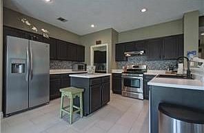 1st image of 1020 Blackthorn Dr