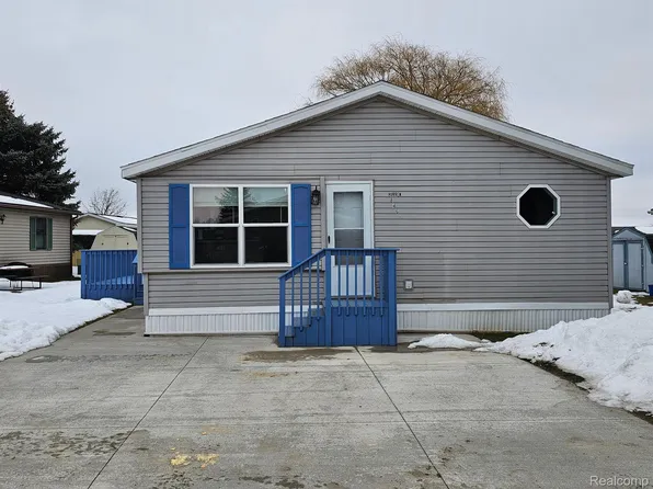 7376 Kilt Dr, Alma, MI 48801
