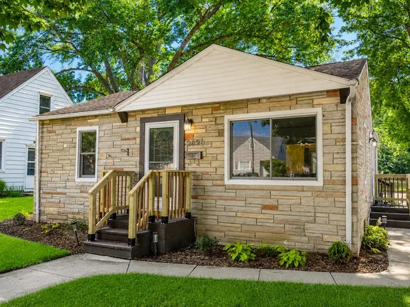 2828 N 89th STREET, Milwaukee, WI 53222