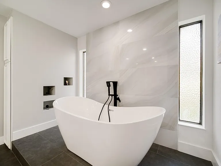 313 Melorine Dr — Photo 7
