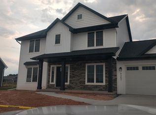 N9357 Mulholland Ln, Appleton, WI 54915