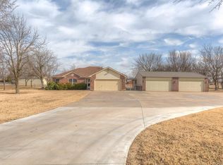 9727 N 165th East Ave, Owasso, OK 74055