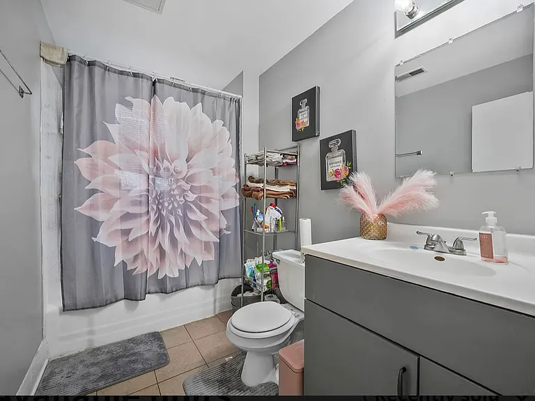 1665 Aberdeen St #2 — Photo 8