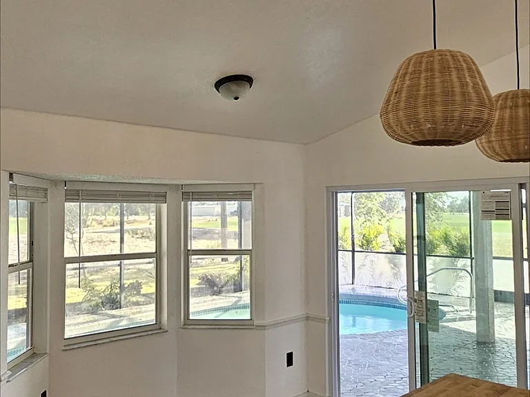 460 Rotonda Cir — Photo 10