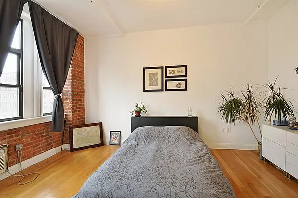 Rented by Corcoran | media 12