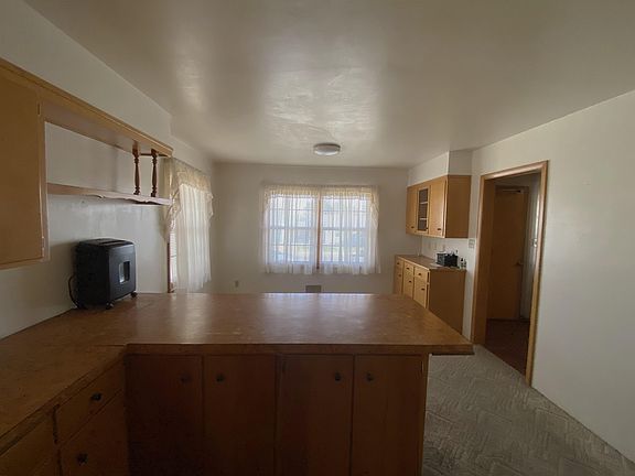 4th image of 510 E 11th St