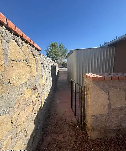 12720 Lorenzo Frias Dr — Photo 38