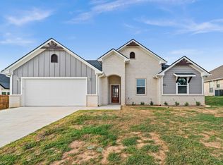 120 Hay Mdw, Winona, TX 75792