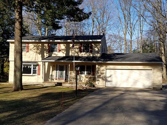 2nd image of 1379 N Sherman St