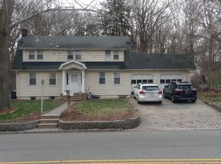 323 Little Falls Rd, Cedar Grove, NJ 07009