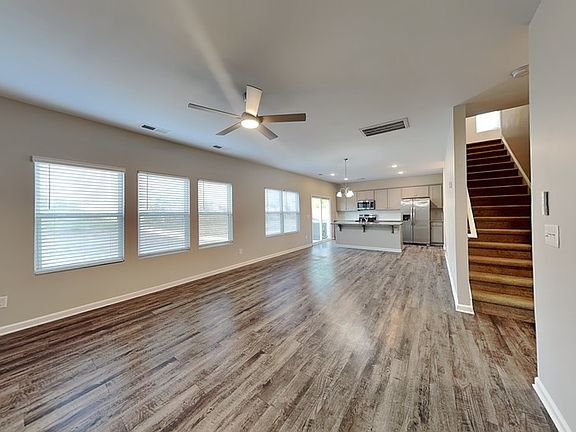 4th image of 5713 Camp Ct SW