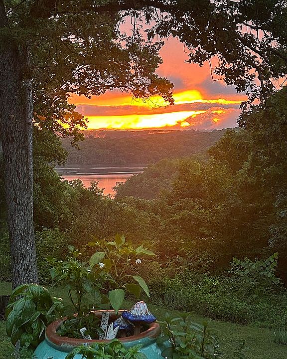 Beautiful Bull Shoals Lake